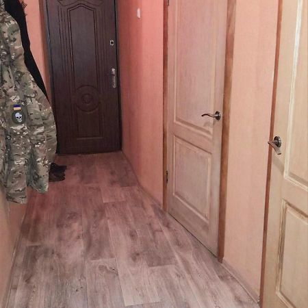 Two-Bedroom Apartment Pokrovskaya, 48 Izyum المظهر الخارجي الصورة