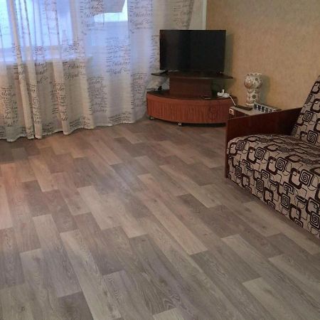 Two-Bedroom Apartment Pokrovskaya, 48 Izyum المظهر الخارجي الصورة